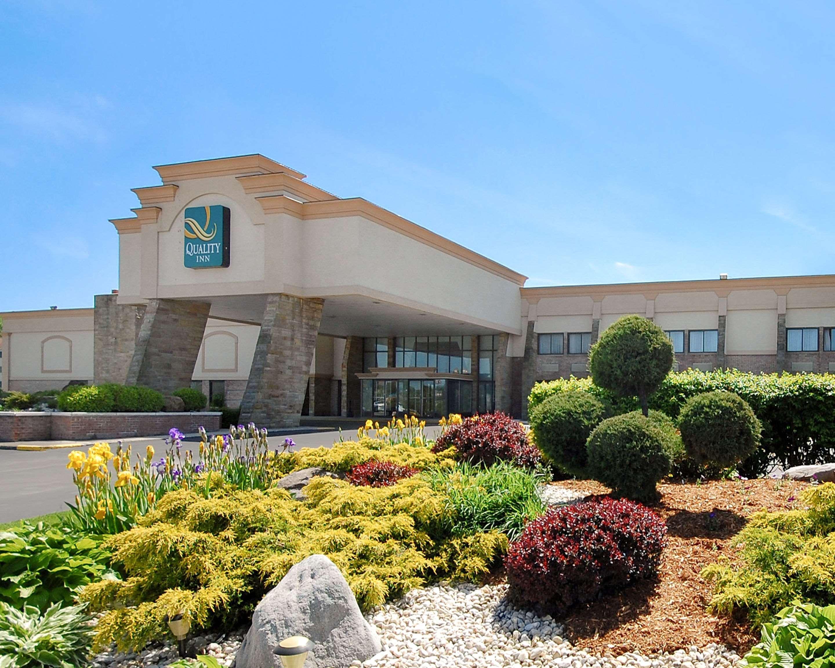 Quality Inn And Conference Center Somerset Exterior photo
